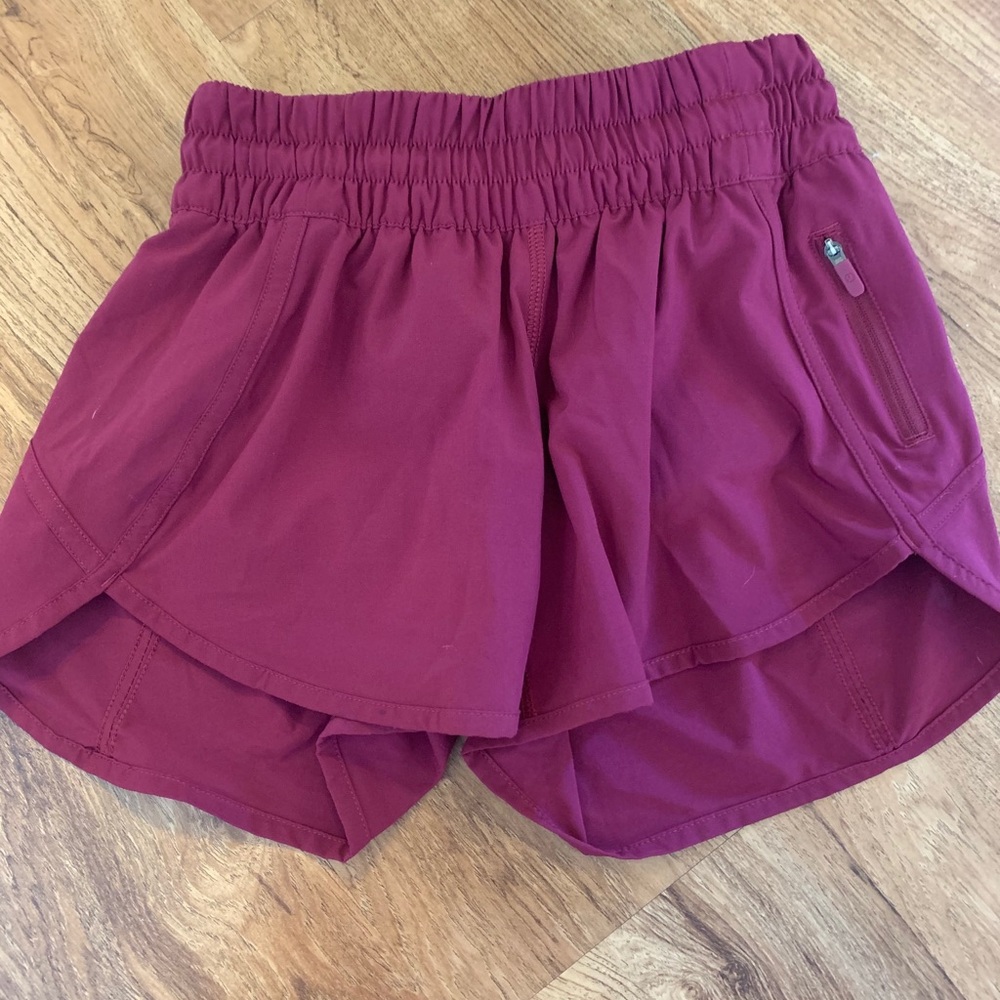 Lululemon Tracker Short V 4 inch